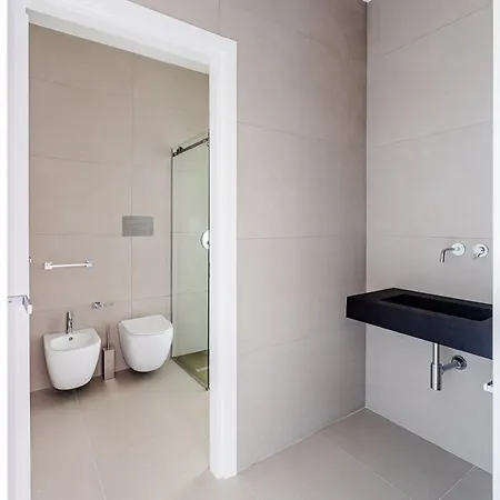 Aura - Stagnone Daire *